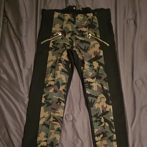 Camo pants